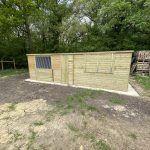 External aviary mews